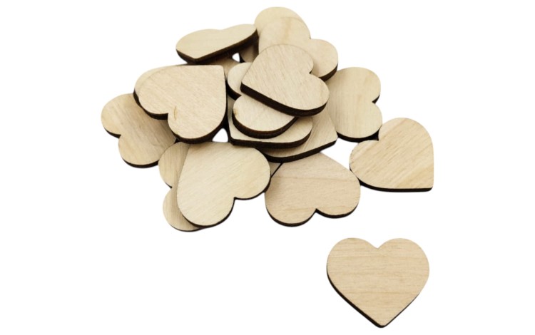 serduszka-ze-sklejki-3mm-3x2-7cm-zestaw-20szt-scrapki-drewniane-serca-diy.jpg